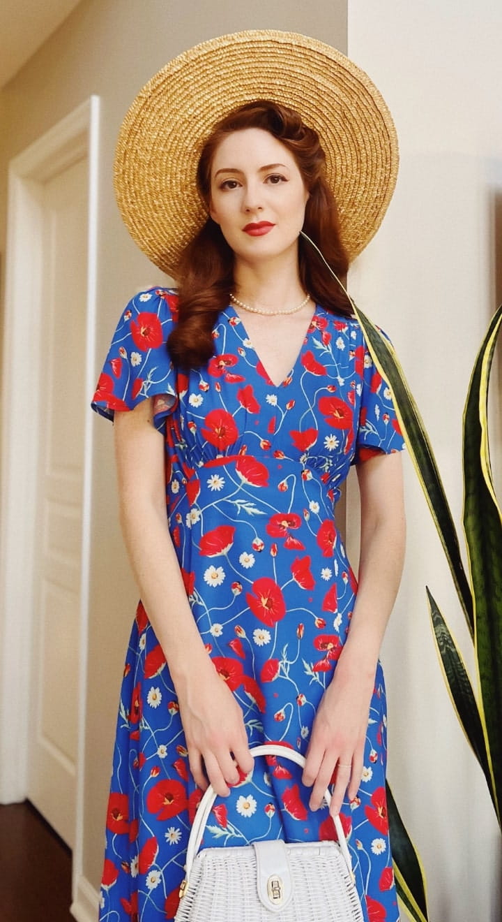 Vintage-Inspired 1930s & 1940s Knee-Length Tea Dress – Blue & Red Poppy Print | Weekend Doll