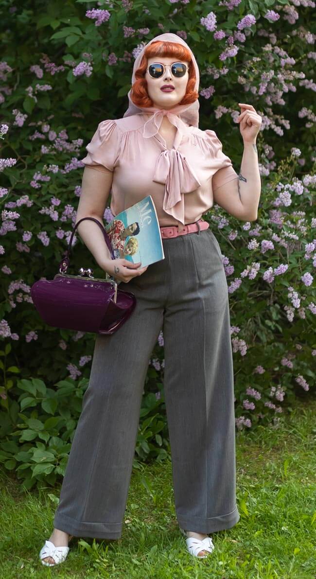 https://www.weekenddoll.co.uk/cdn/shop/products/1930s-and-40s-Classic-High-Waisted-Wide-Leg-Trousers-In-Grey-M_7f64777d-45fb-4f06-802c-9864c1b842df_2048x.jpg?v=1667196728